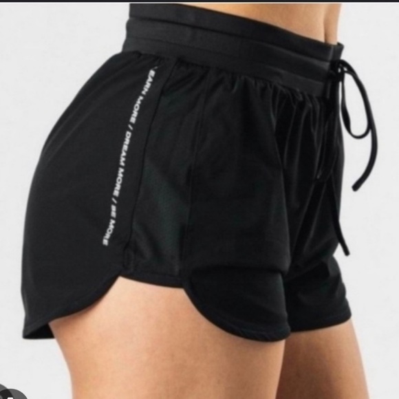 ALPHALETE ACTIVE SHORT 💗 - Picture 3 of 3